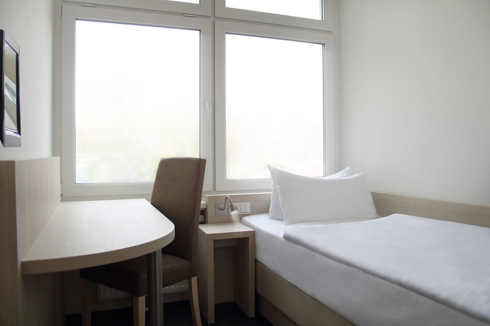 Viva Hotel Luebeck Extérieur photo