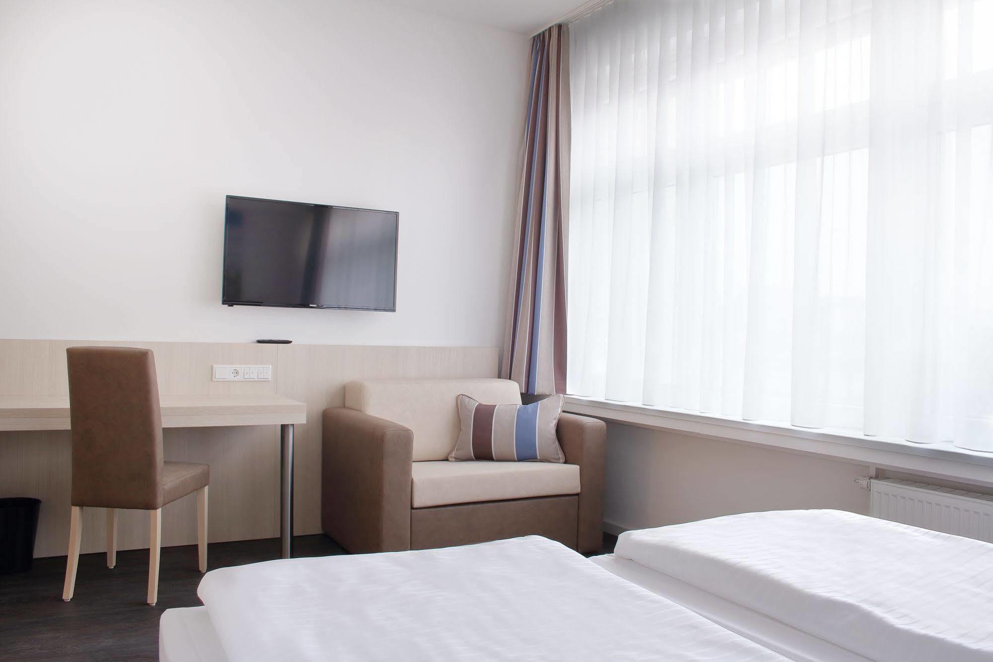 Viva Hotel Luebeck Extérieur photo